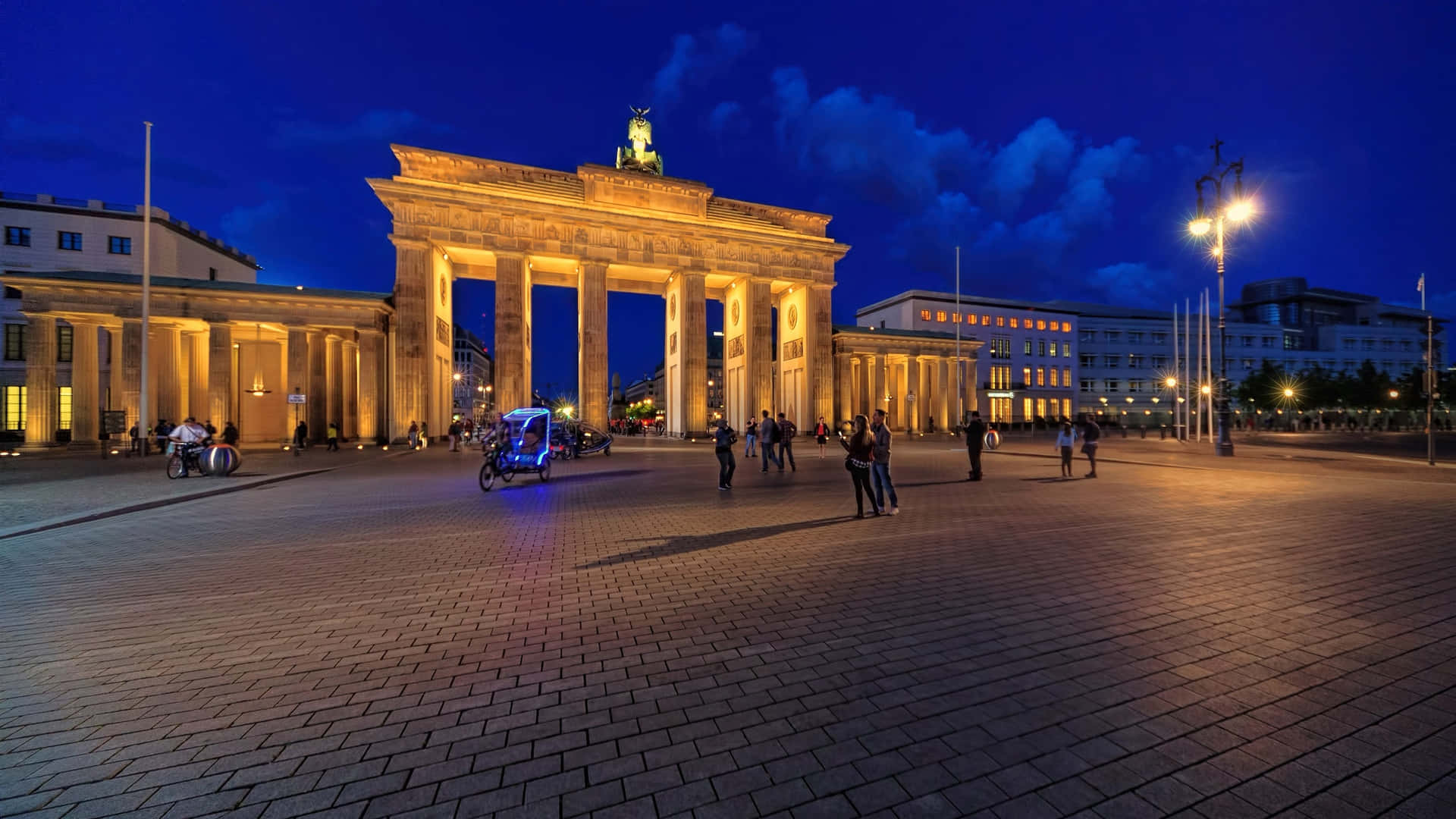 Berlin Germany Brandenburg Gate Distance View Picture
