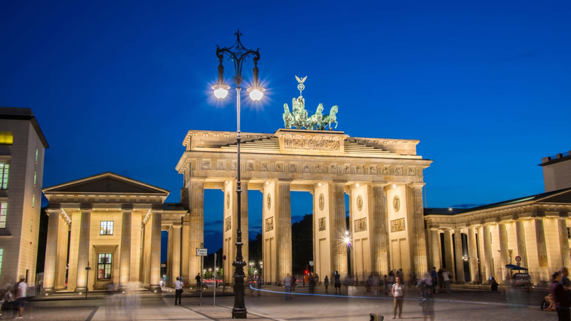 Berlin Germany Brandenburg Gate Streetlight Picture