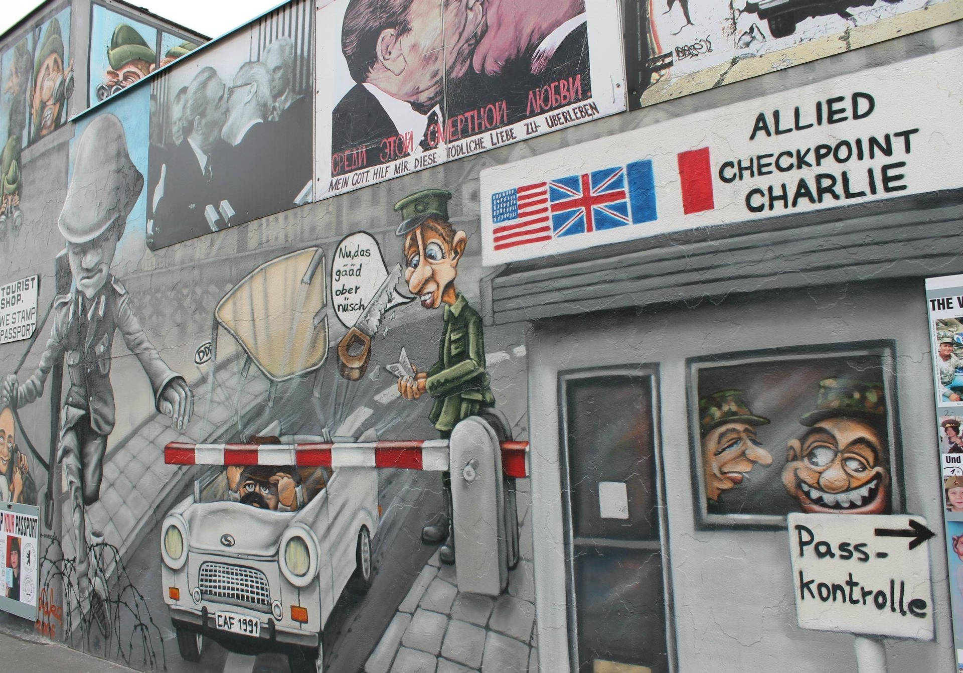 Berlin Wall Charlie Checkpoint Vandals Wallpaper