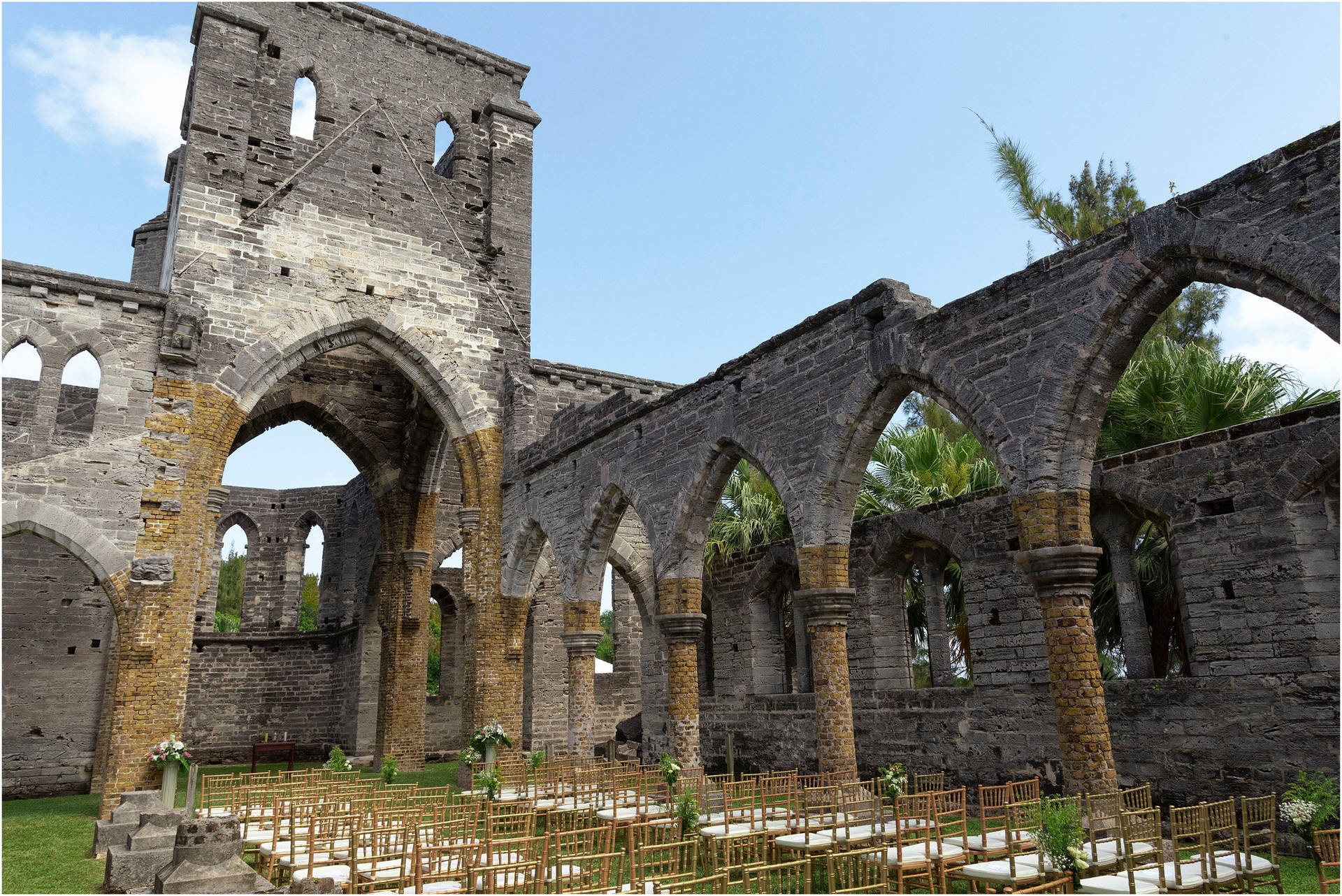 Igreja Inacabada Das Bermudas Papel de Parede