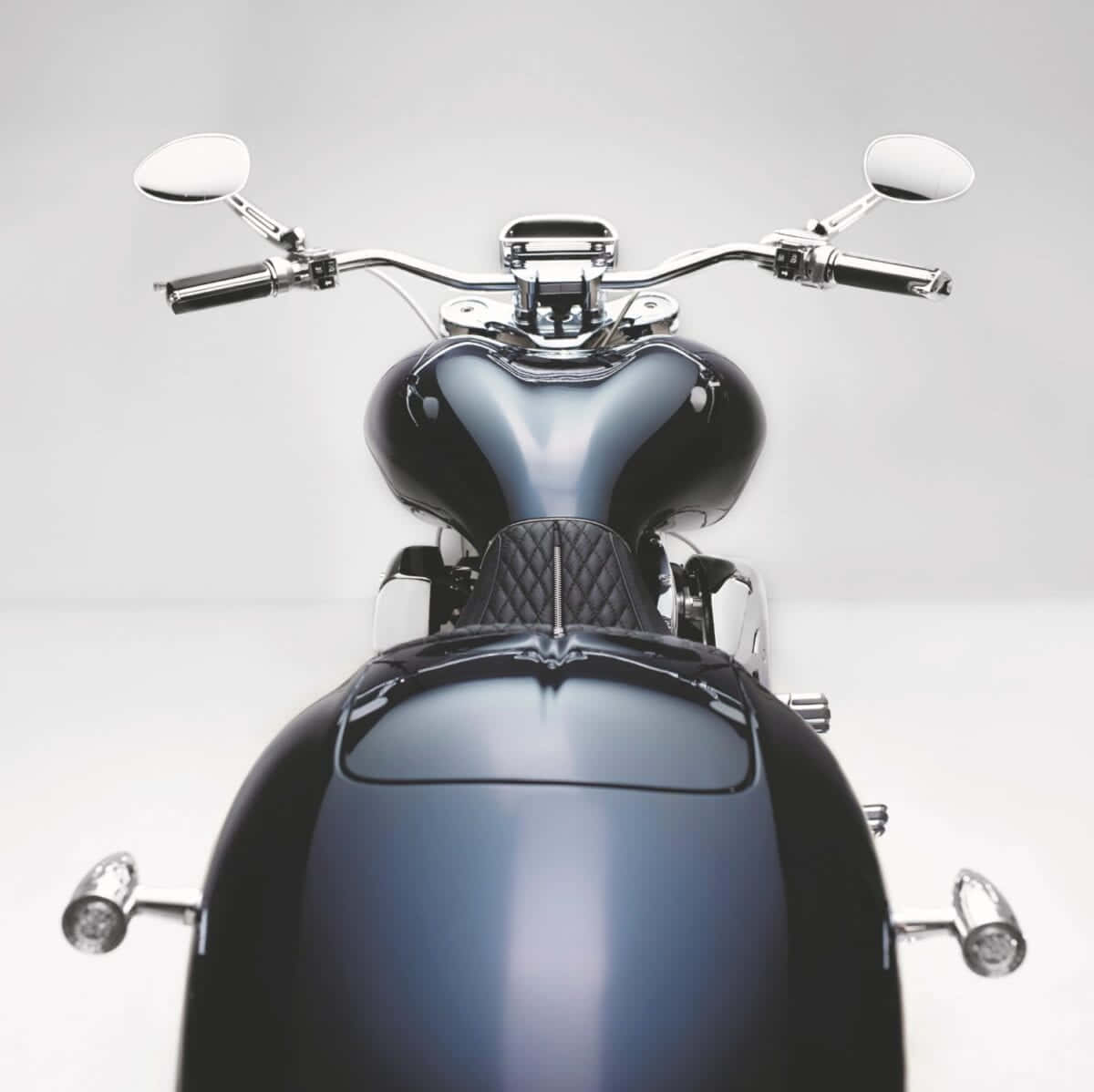 Skreddersydd Lauge Jensen Motorsykkel Glitrer I Solen Bakgrunnsbildet