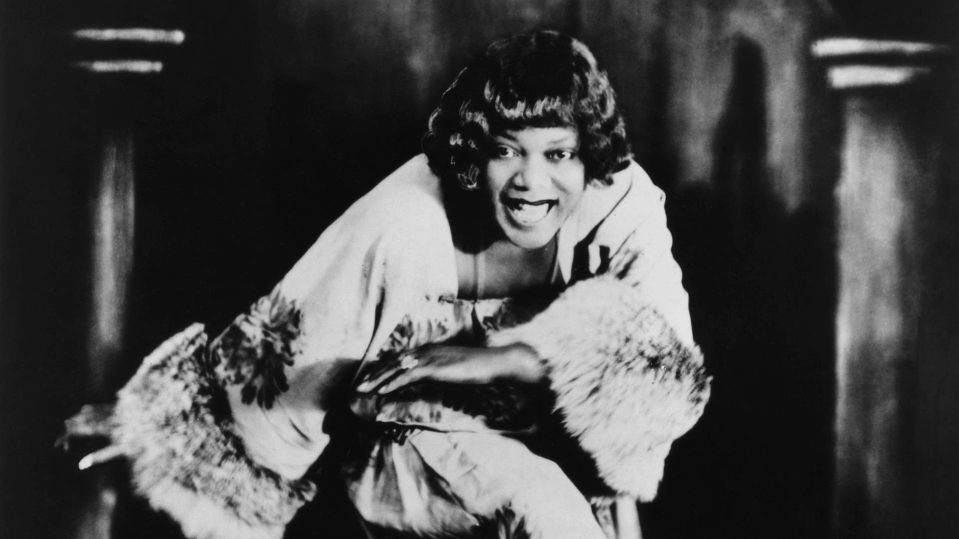 Bessie Smith Blues Singer Dancing Wallpaper