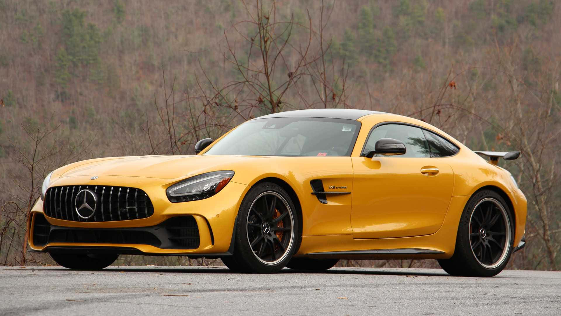 Best Amg Gt-r Yellow Supercar Background