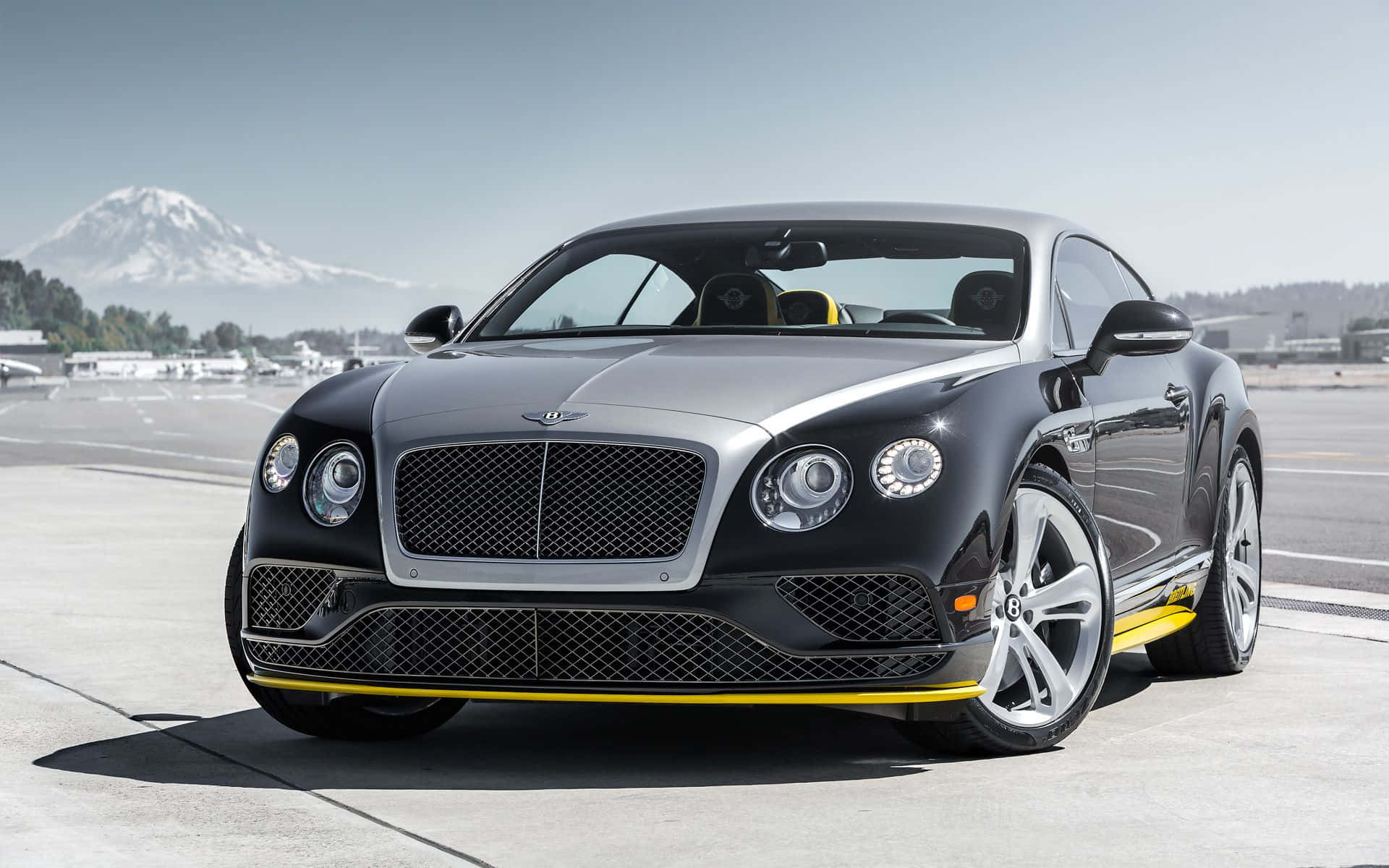 Luxury and Style. Live the Best Bentley Experience