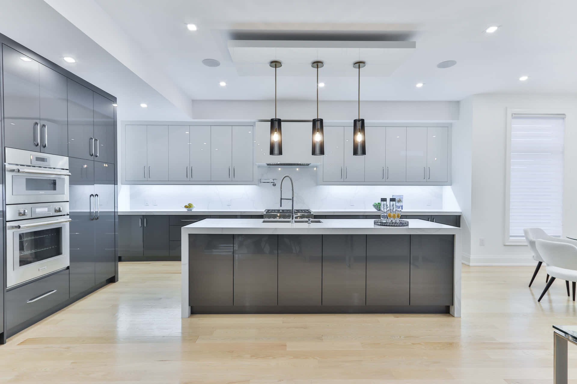 Elegant and Stylish Modern Kitchen Interior