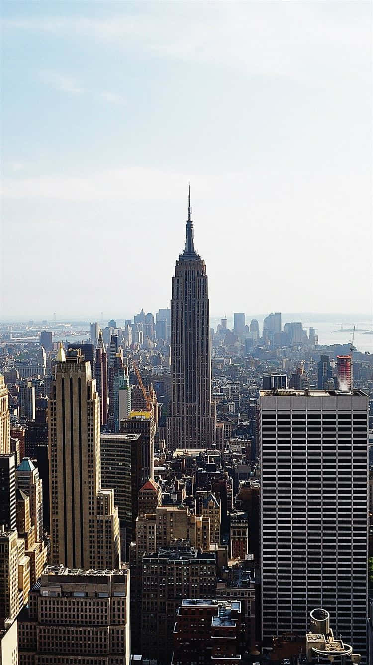 Empirestate Building På En Klar Dag Er Det Bedste New York-baggrundsbillede.