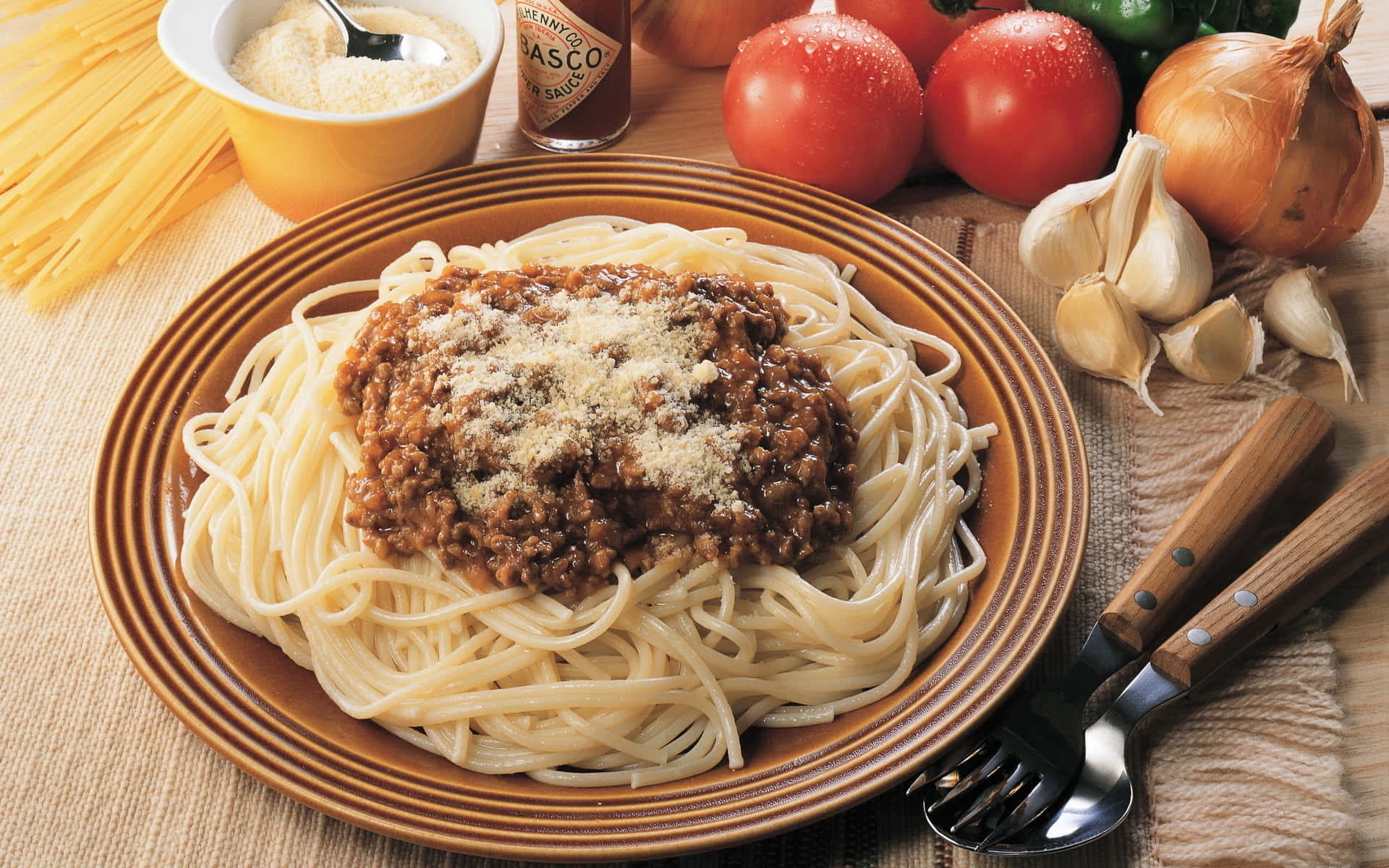 A Plate Of Spaghetti With Meat Sauce