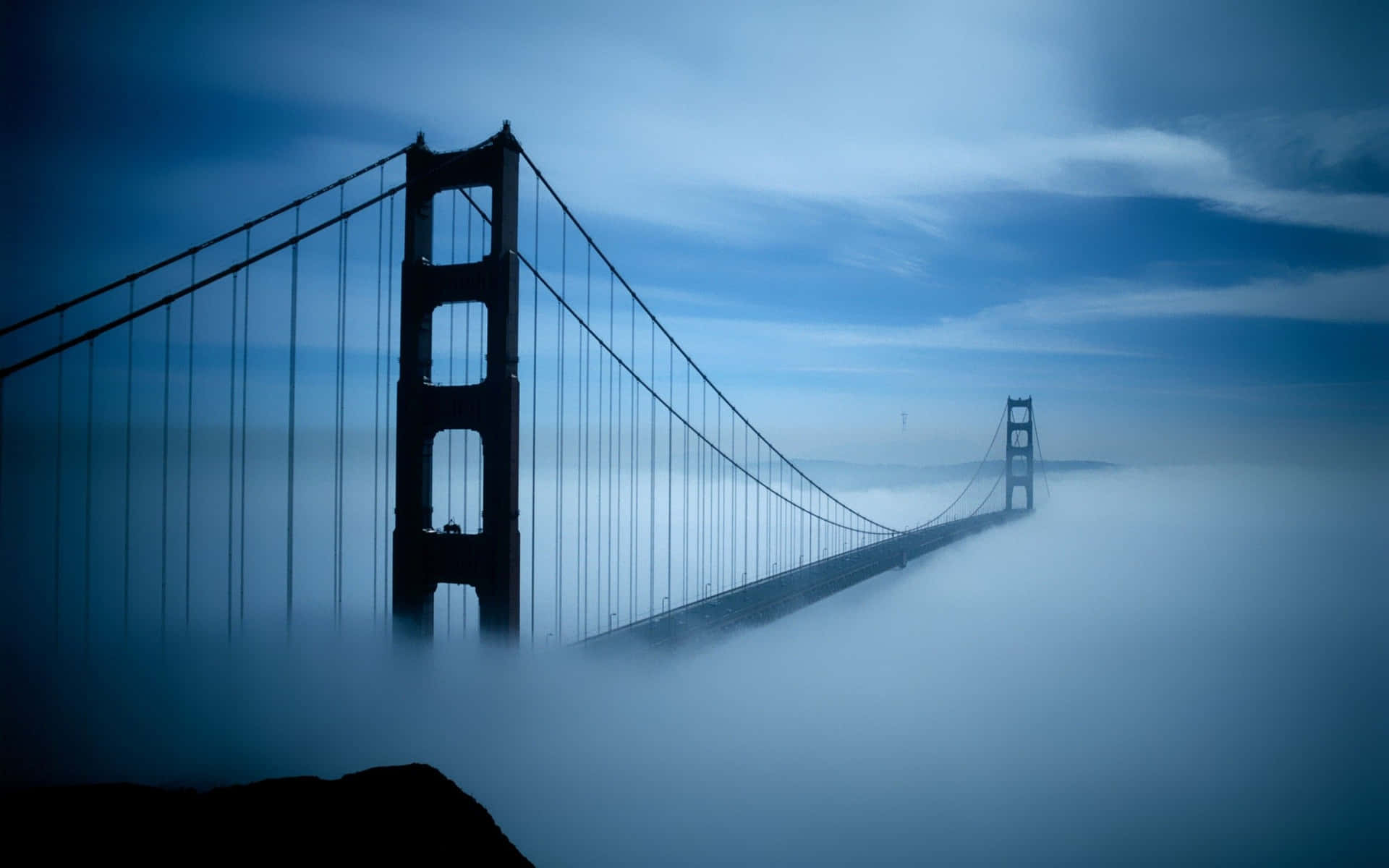 Bayarea Im Nebel Bedeckt Am Besten Als Hintergrundbild Für San Francisco.