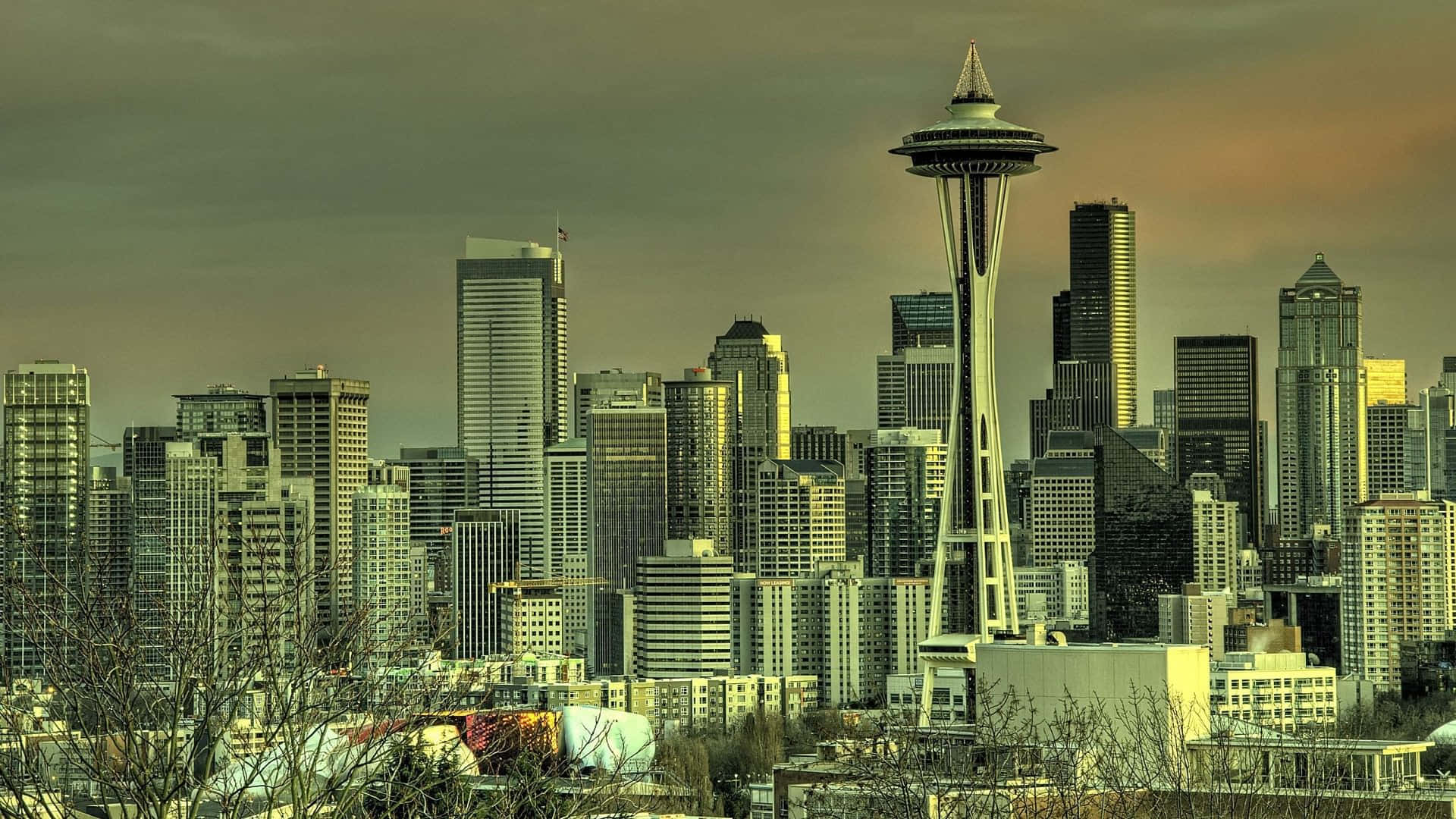 Latorre Espacial Con Filtro Verde: El Mejor Fondo De Pantalla De Seattle