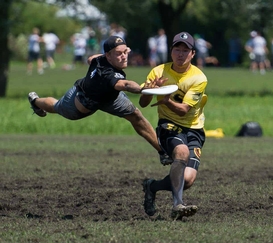Players Snatch Best Ultimate Frisbee Background