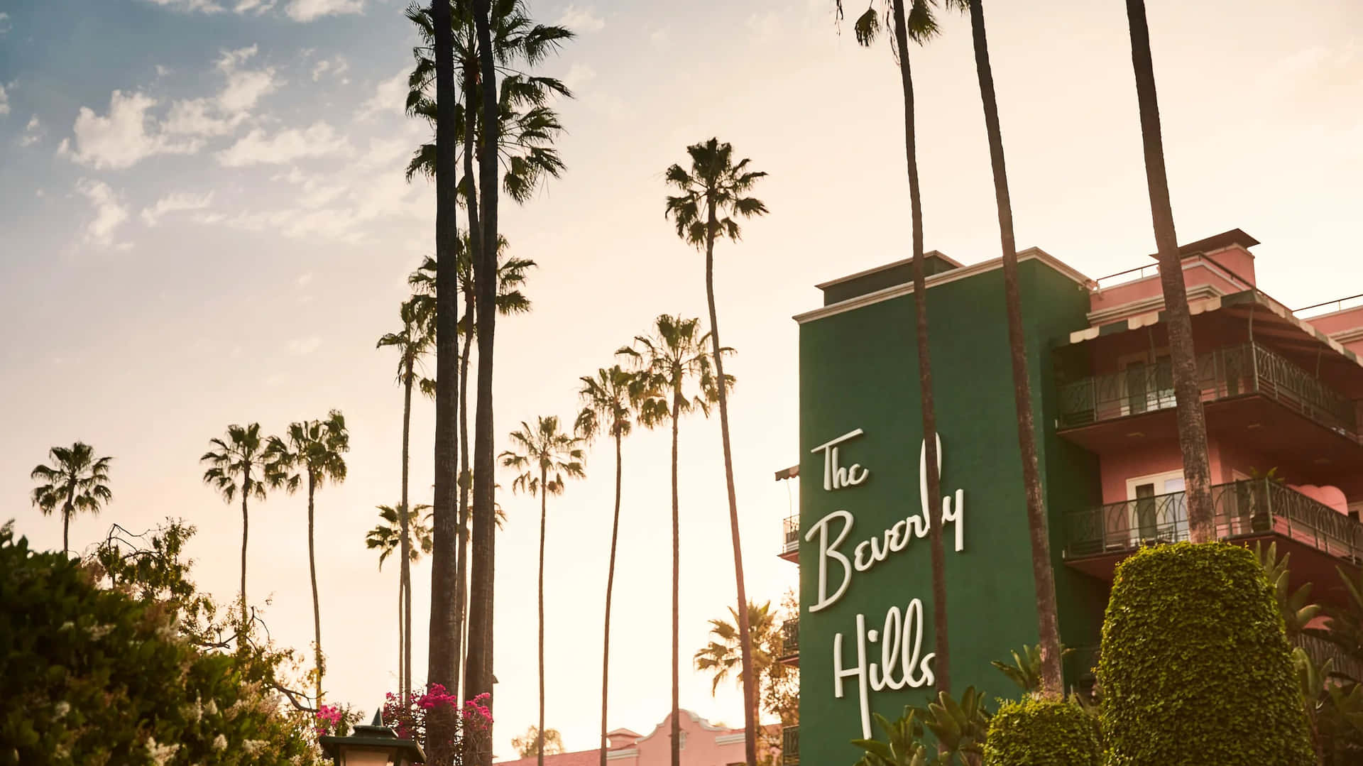 Palmiers Au Coucher De Soleil De L'hôtel Beverly Hills Fond d'écran