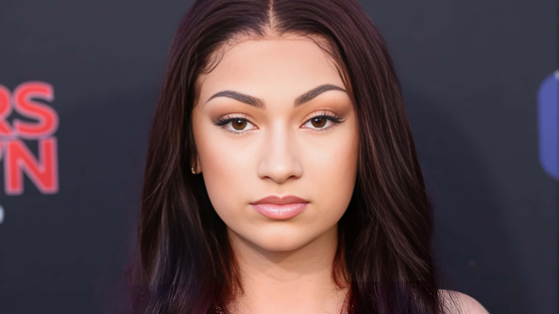 Bhad Bhabie Close Up Portrait Wallpaper