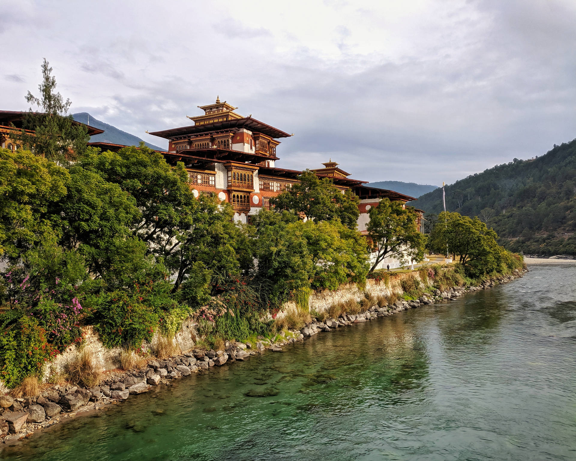 Palaciode Punakha En Bután Fondo de pantalla
