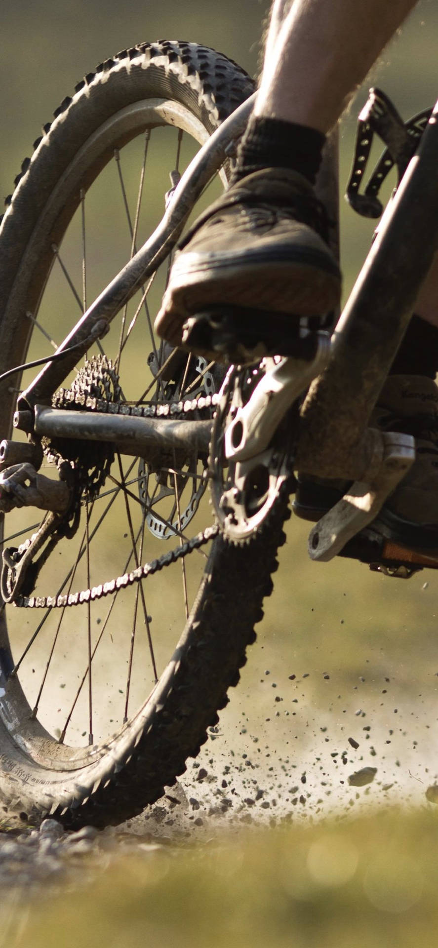 Close Up Shot Muddy Wheel Bicycle Iphone Wallpaper