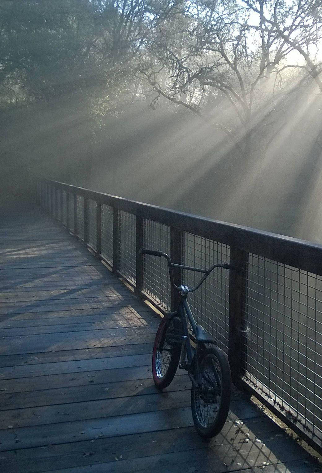 Solstråle BMX Cykel iPhone Tapet Wallpaper