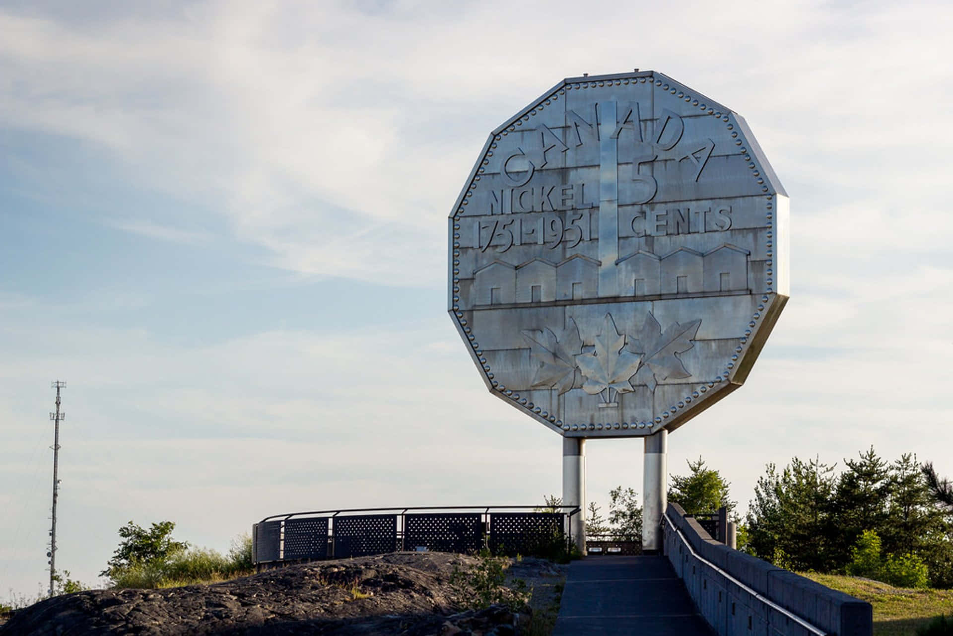 Big Nickel Monument Sudbury Ontario Wallpaper