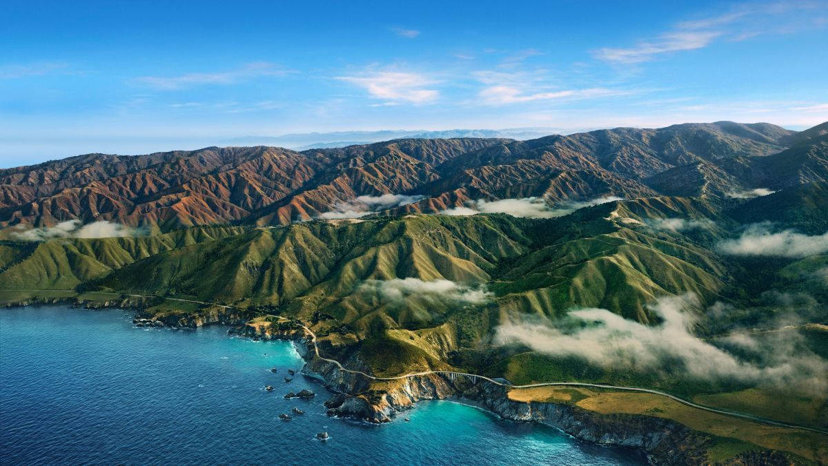 Big Sur Mountains And Clouds Background