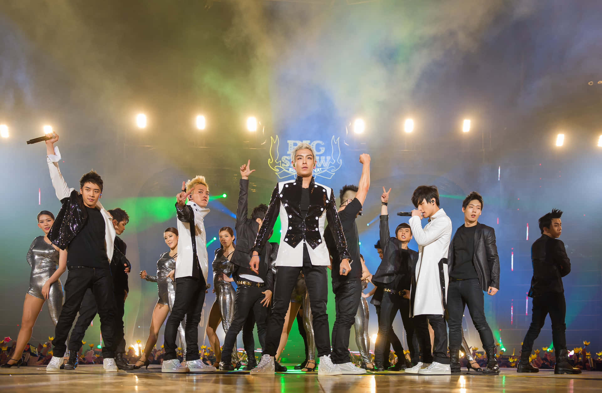 Dek-pop-sensationerna Big Bang I Bländande Färg