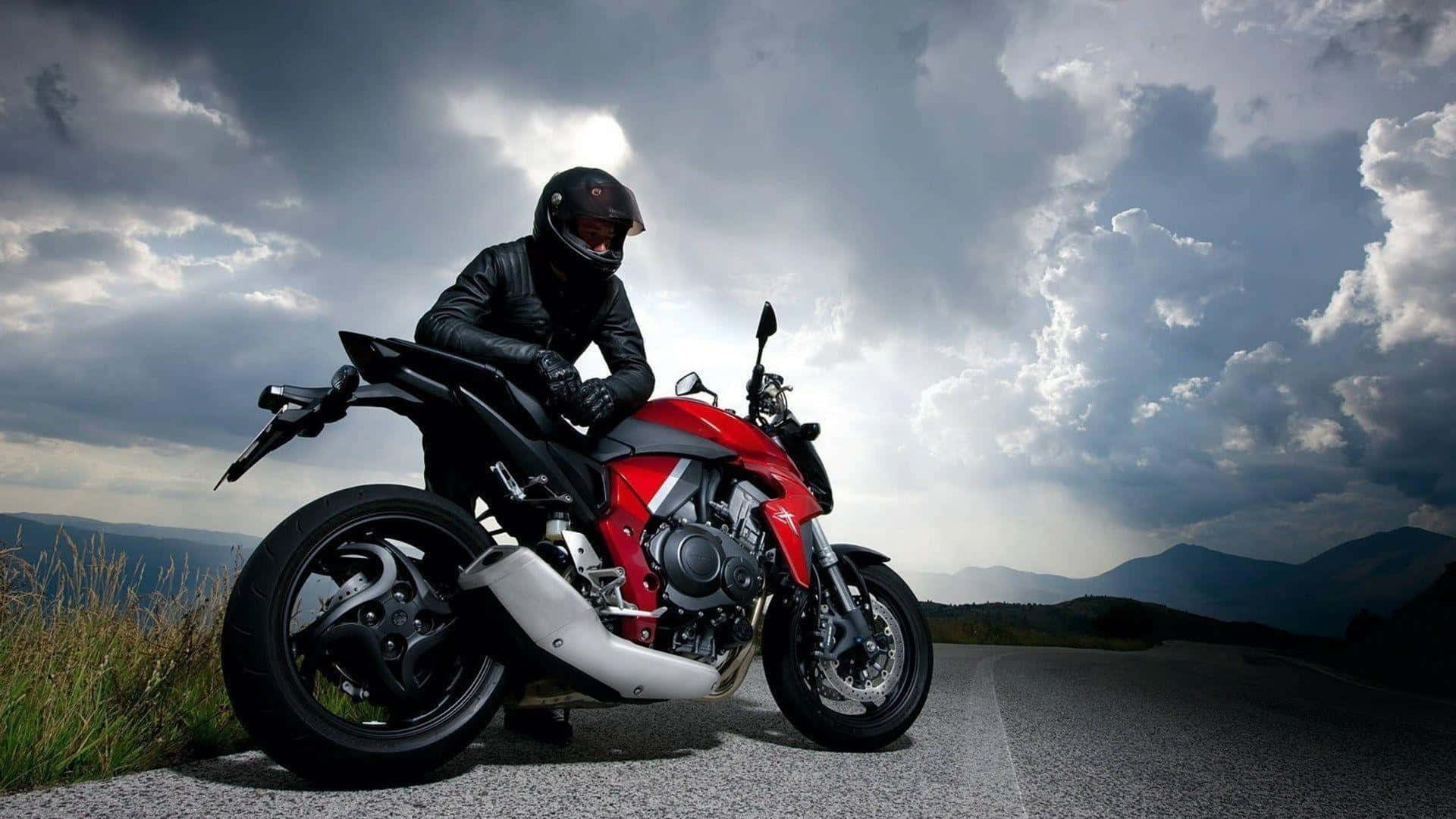 Rödanakenfärgade Motorcykelbilder Med Svarta Jackor Och Bikers.