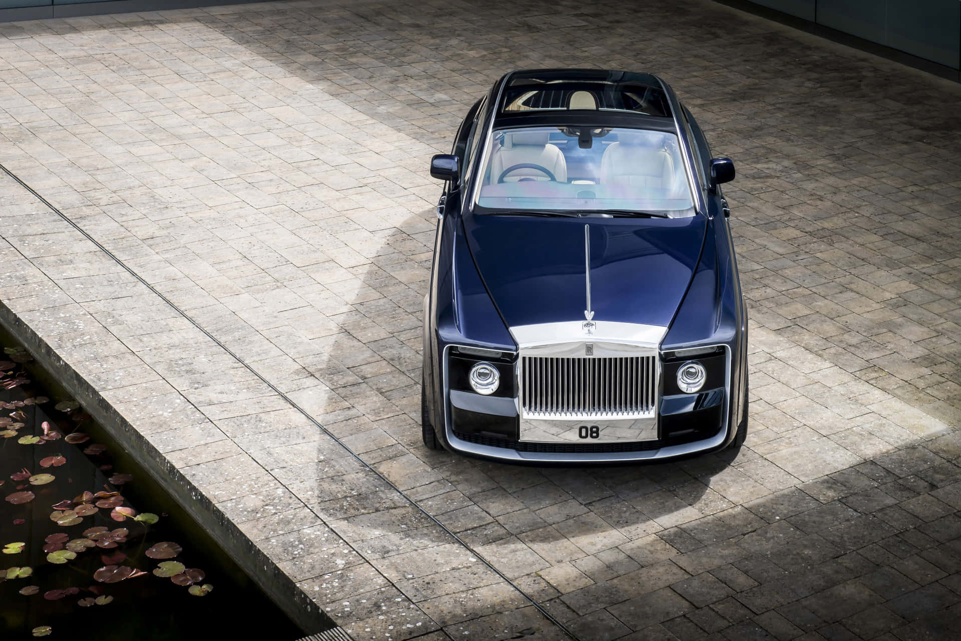Bilderpå Rolls Royce