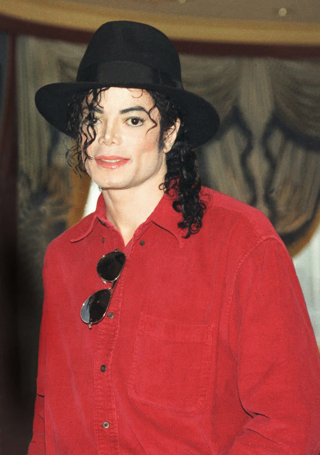 Billeder af Michael Jackson pynte denne tapet.