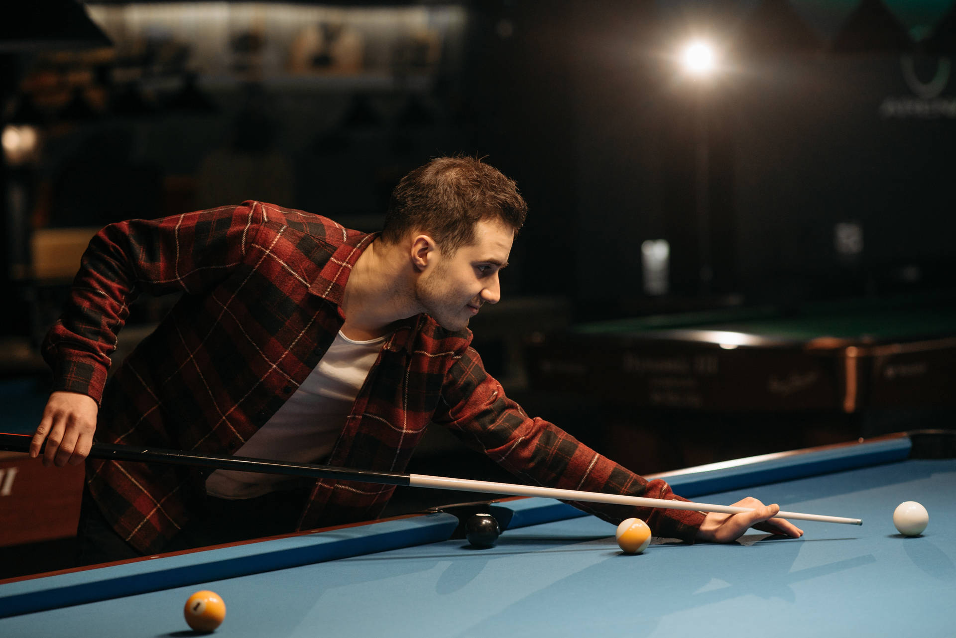 Billiards Man Playing On Table Wallpaper
