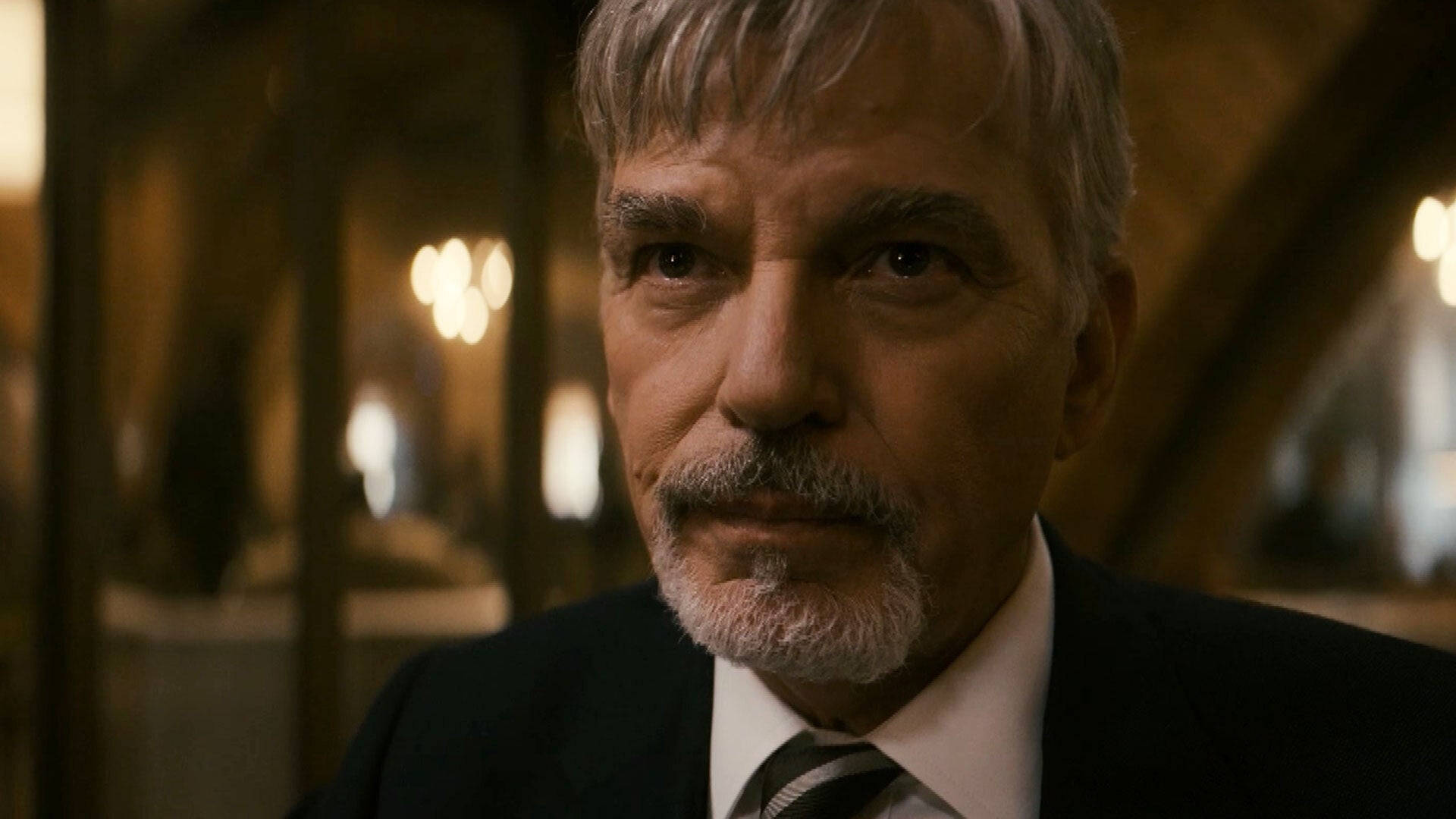 Caption: Prominent Actor Billy Bob Thornton in scene from "Goliath 2016" Wallpaper