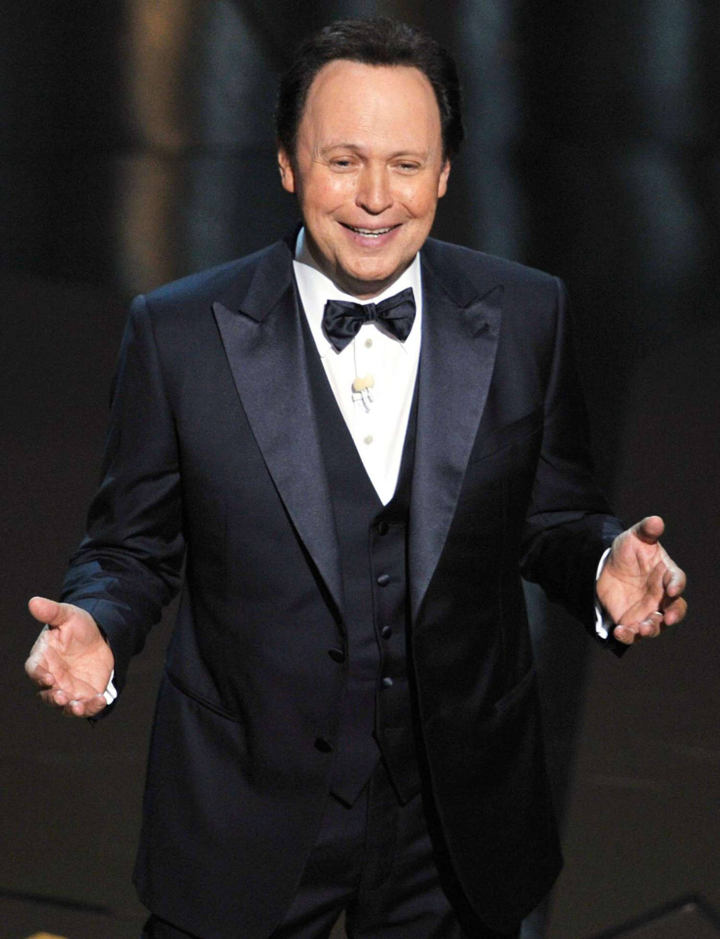 Billy Crystal Performing at The Academy Awards Wallpaper