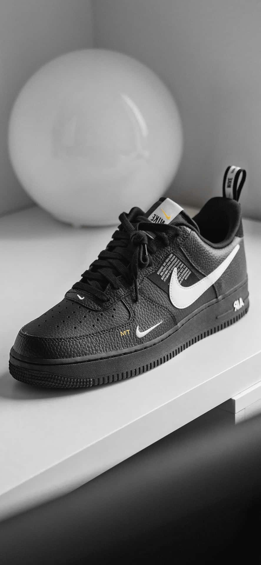Nike Air Force 1 Low - Black And White Wallpaper
