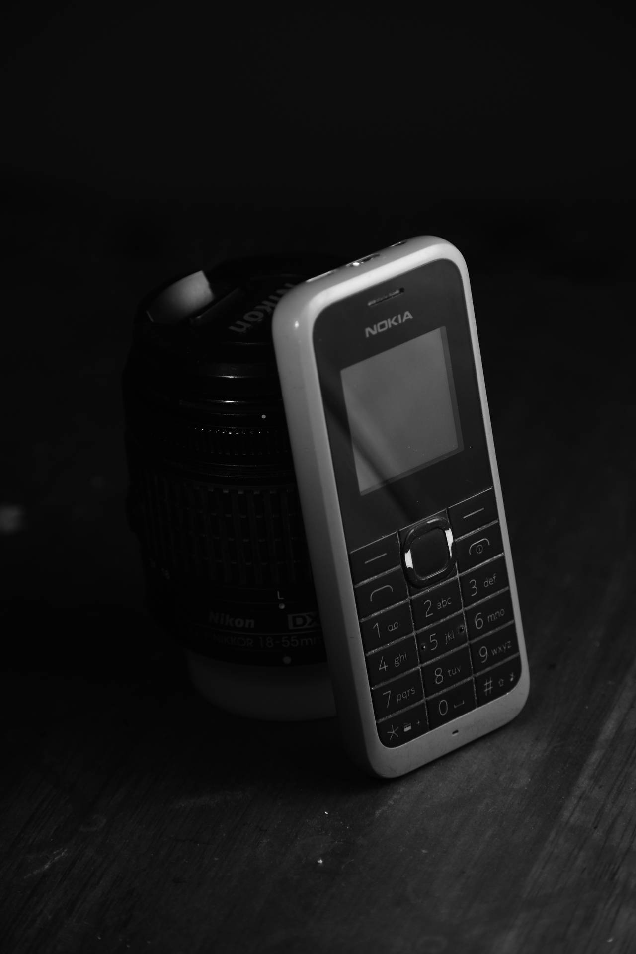 Black And Gray Nokia 105 Background