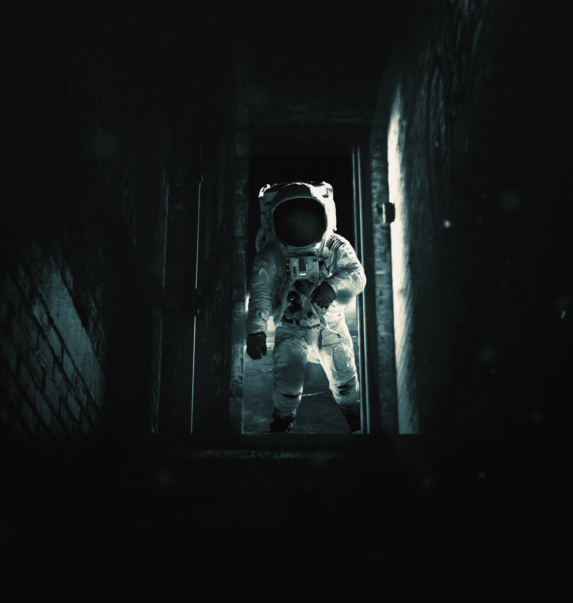 Equipode Traje De Astronauta En Blanco Y Negro. Fondo de pantalla
