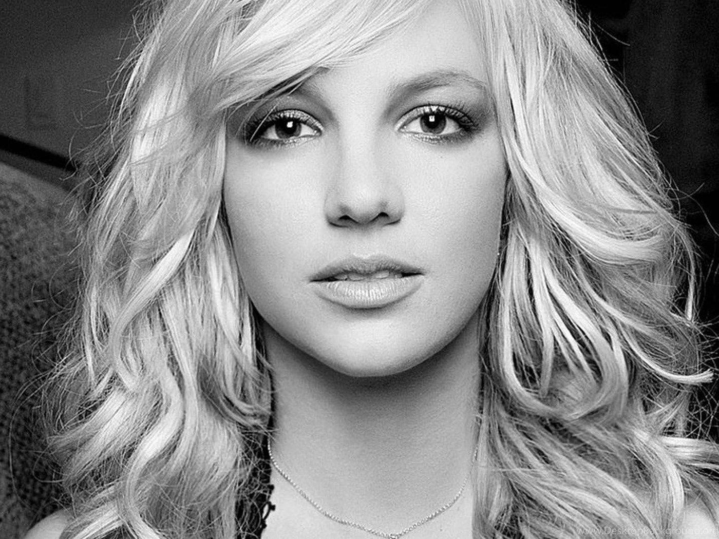 Black And White Britney Spears Background