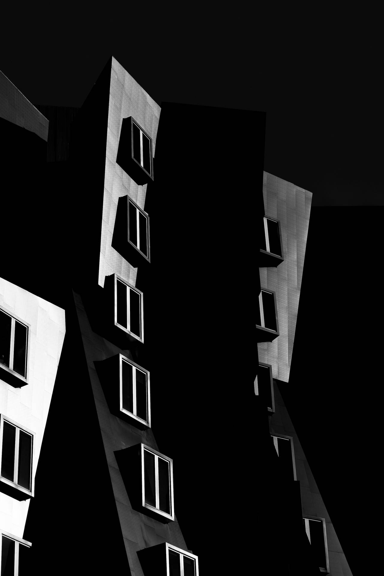 Black And White Building At Mit Wallpaper
