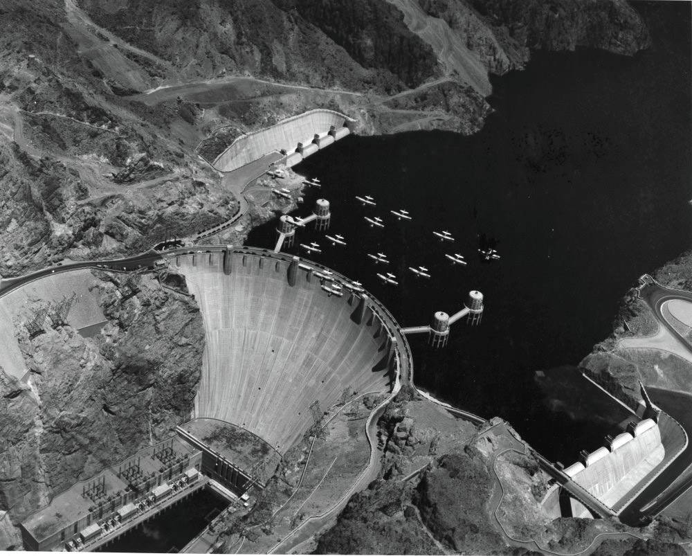 Schwarzweiß-bild Des Hoover Damms Wallpaper