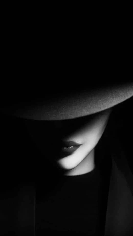 Black And White Mysterious Lady Digital Art Wallpaper