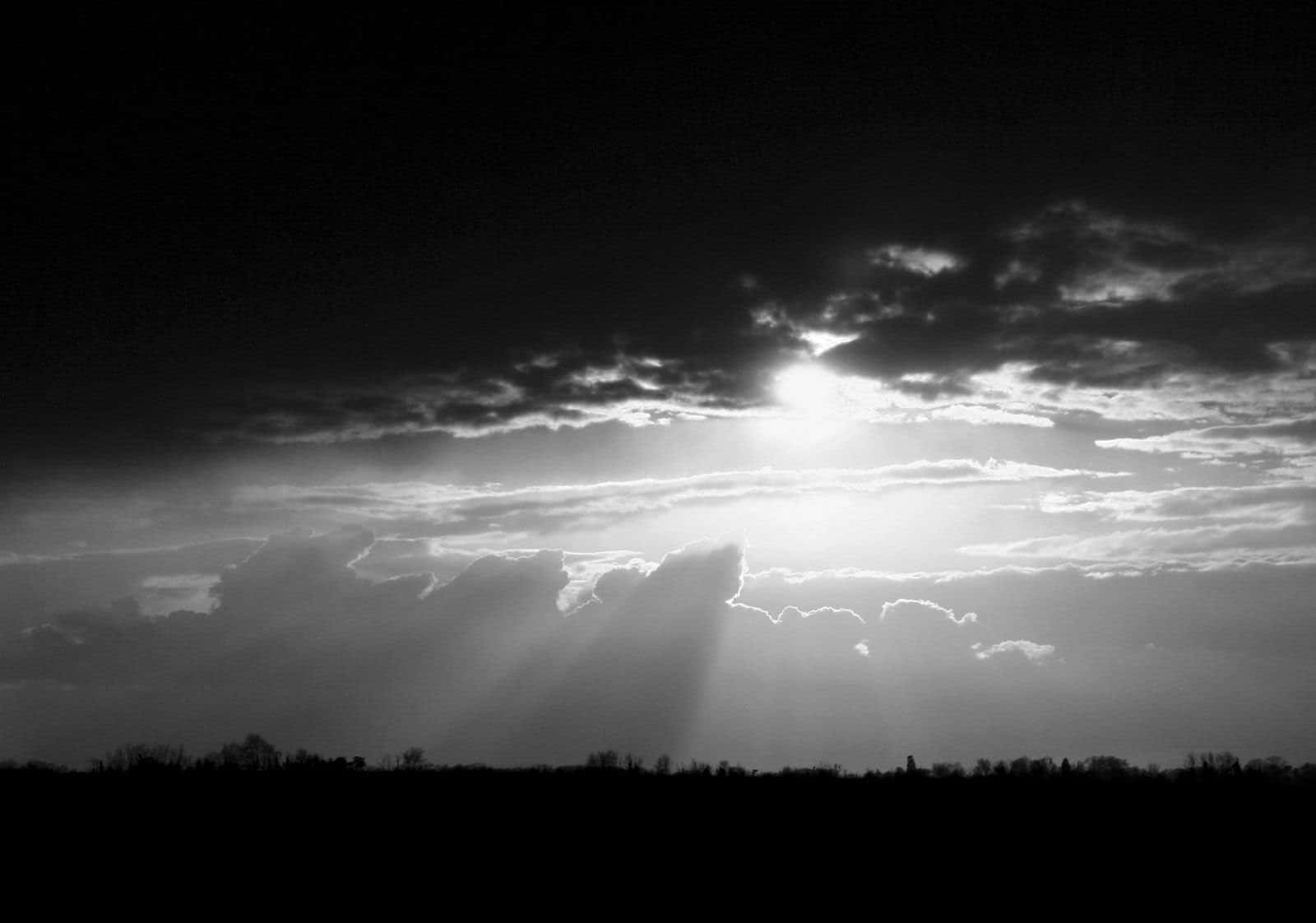 Ciel Majestueux Noir Et Blanc Fond d'écran