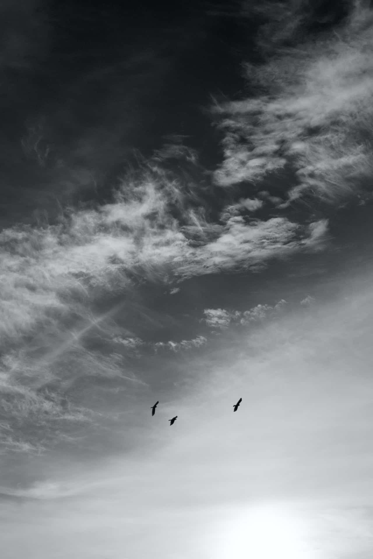 Ciel Dramatique Noir Et Blanc Fond d'écran