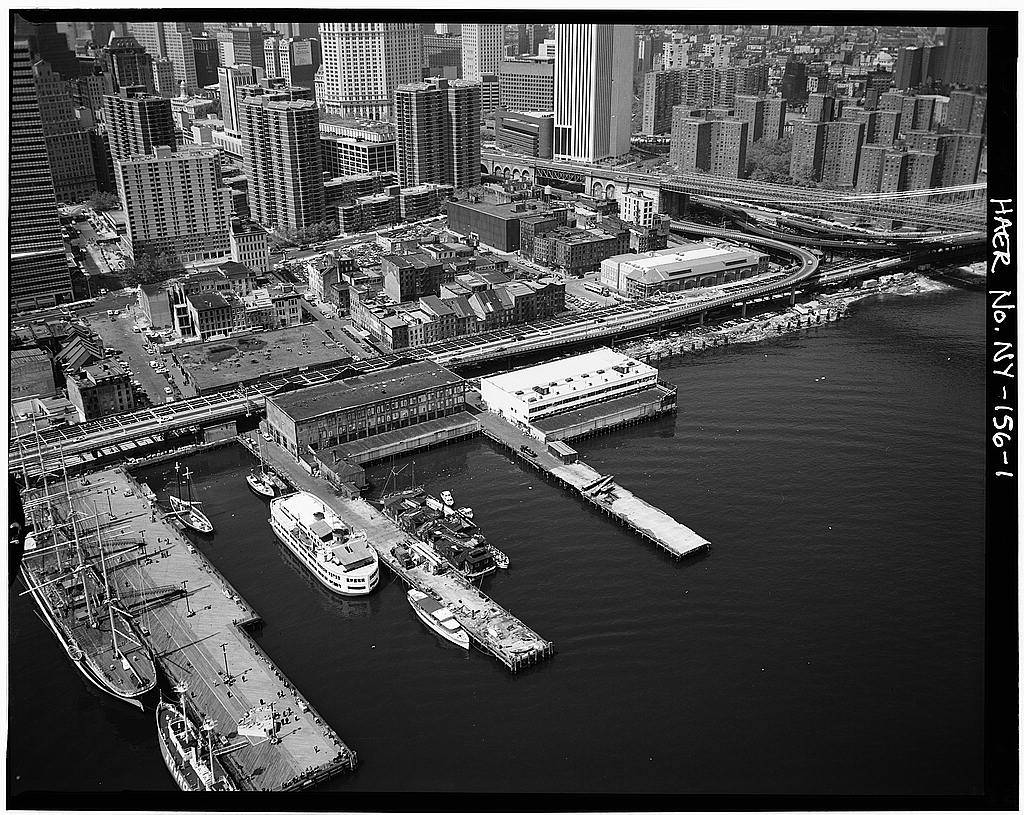 Black And White South Street Seaport Wallpaper