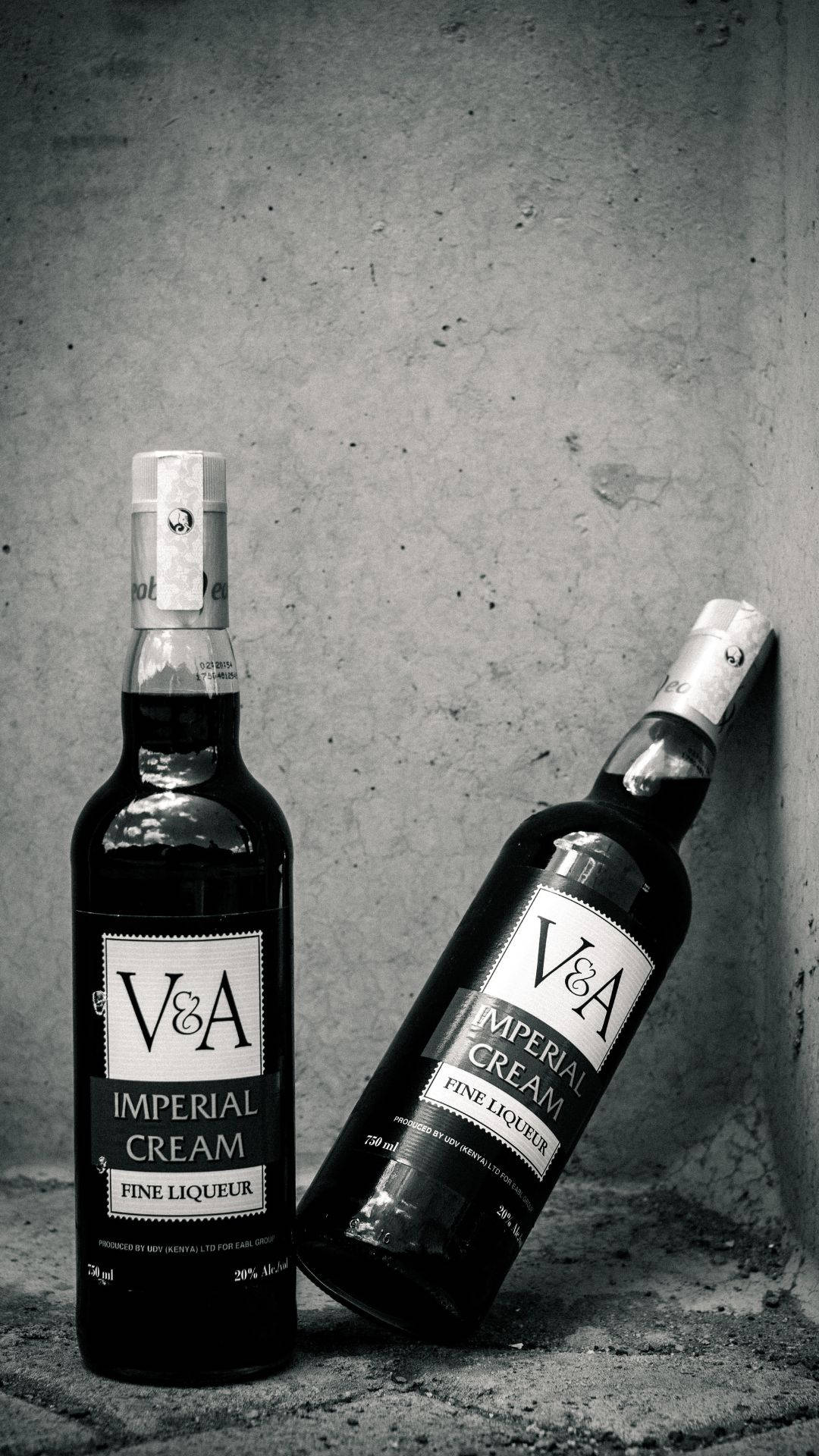Black And White V&a Imperial Cream Alcohol Picture
