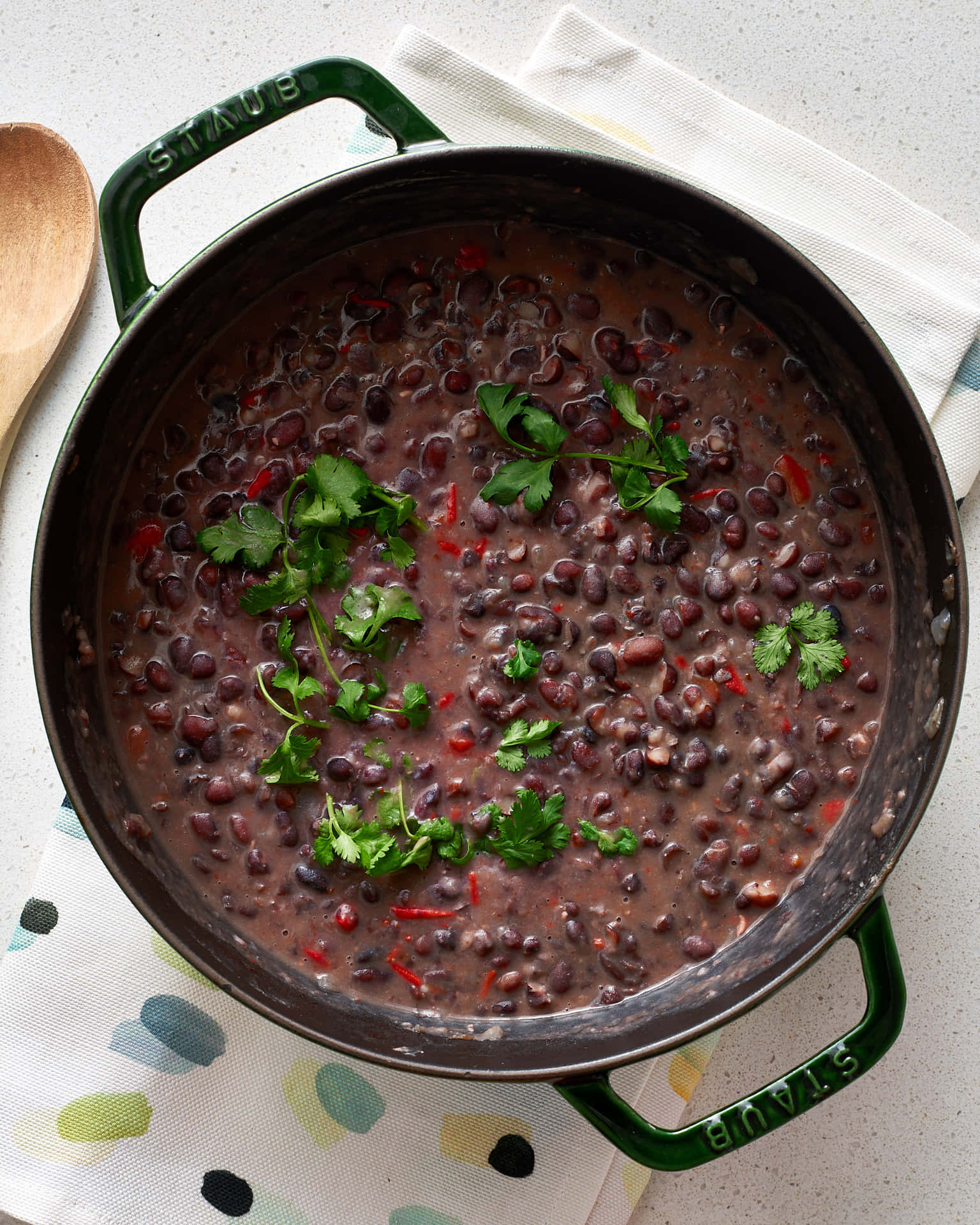 A bowl of delicious vegan black bean soup Wallpaper