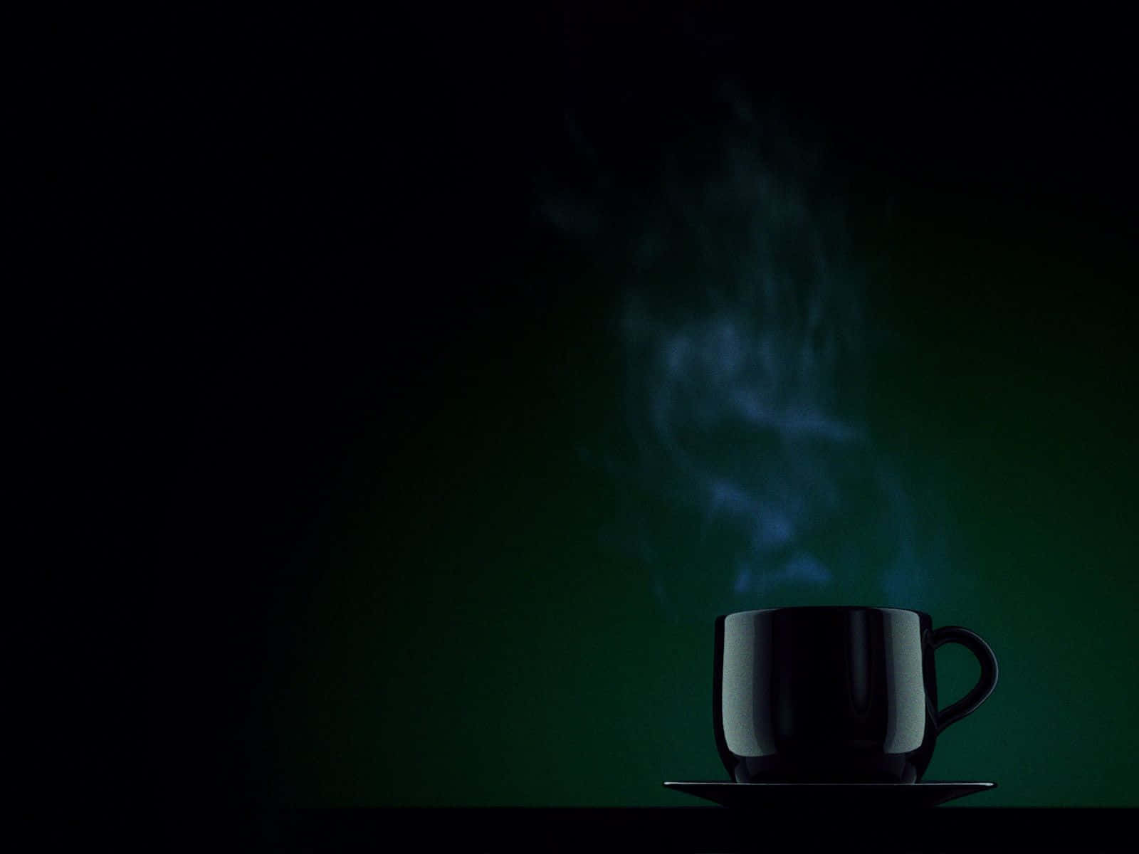 ¡disfrutade Una Taza De Café Negro Caliente Y Reconfortante! Fondo de pantalla