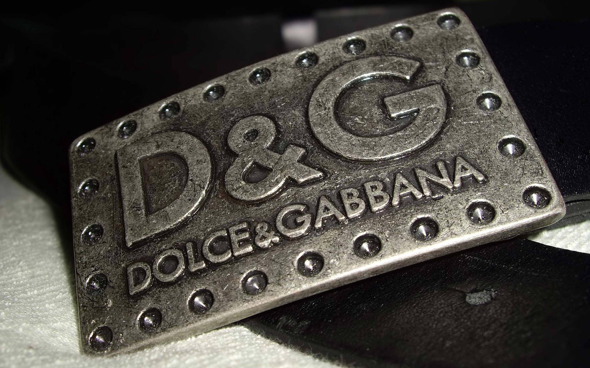 Elegant Black Dolce&Gabbana Belt Wallpaper