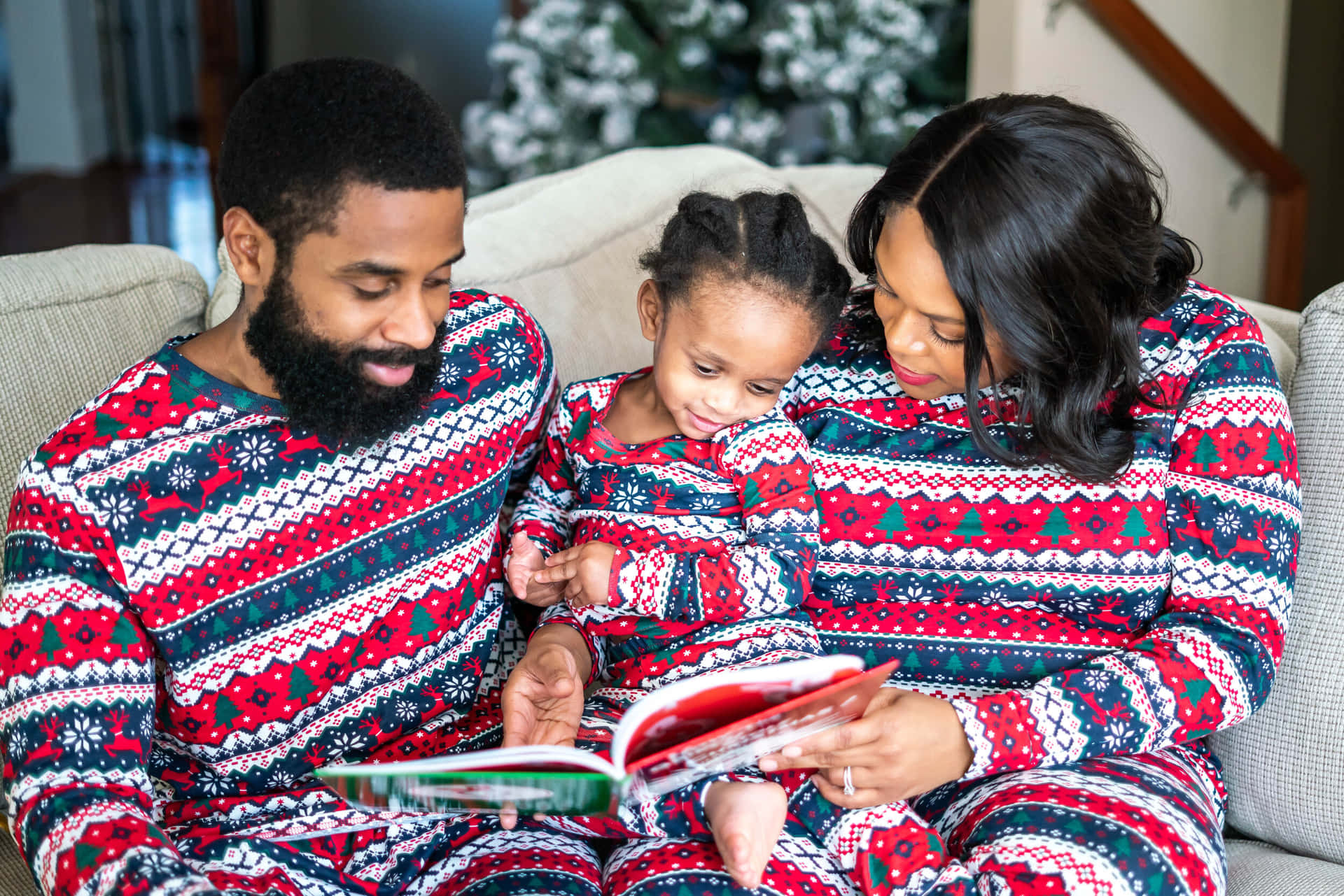 Sød sort familie jules billede