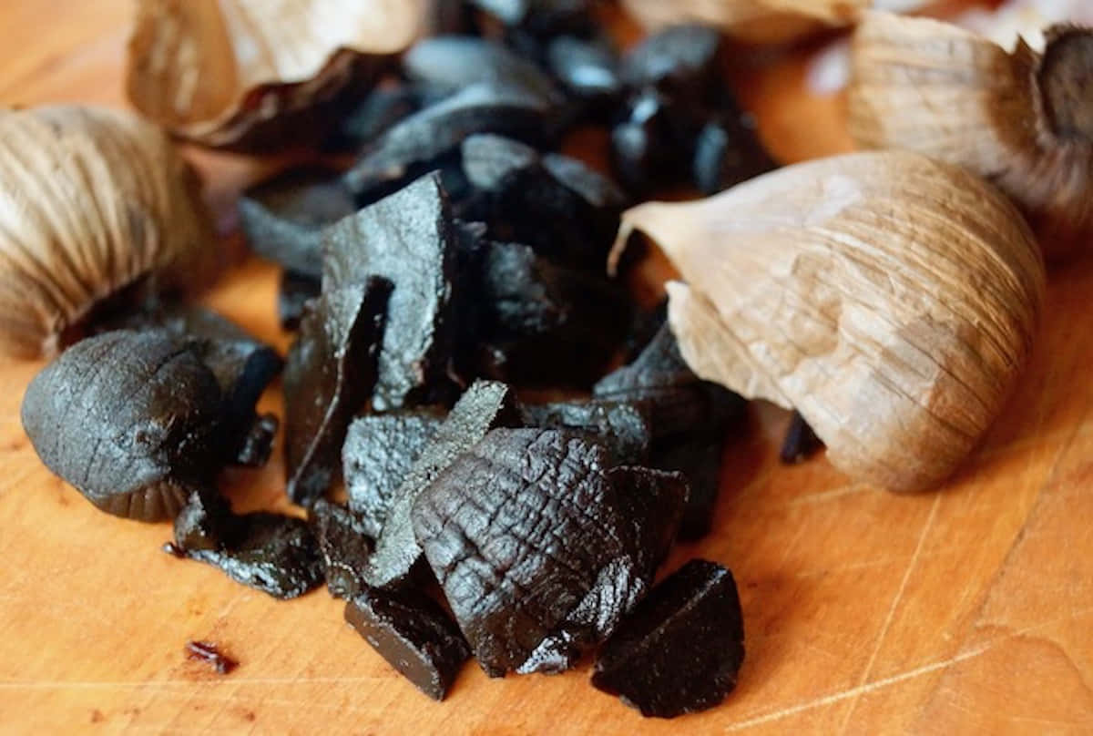 Unleash the flavourful power of black garlic Wallpaper