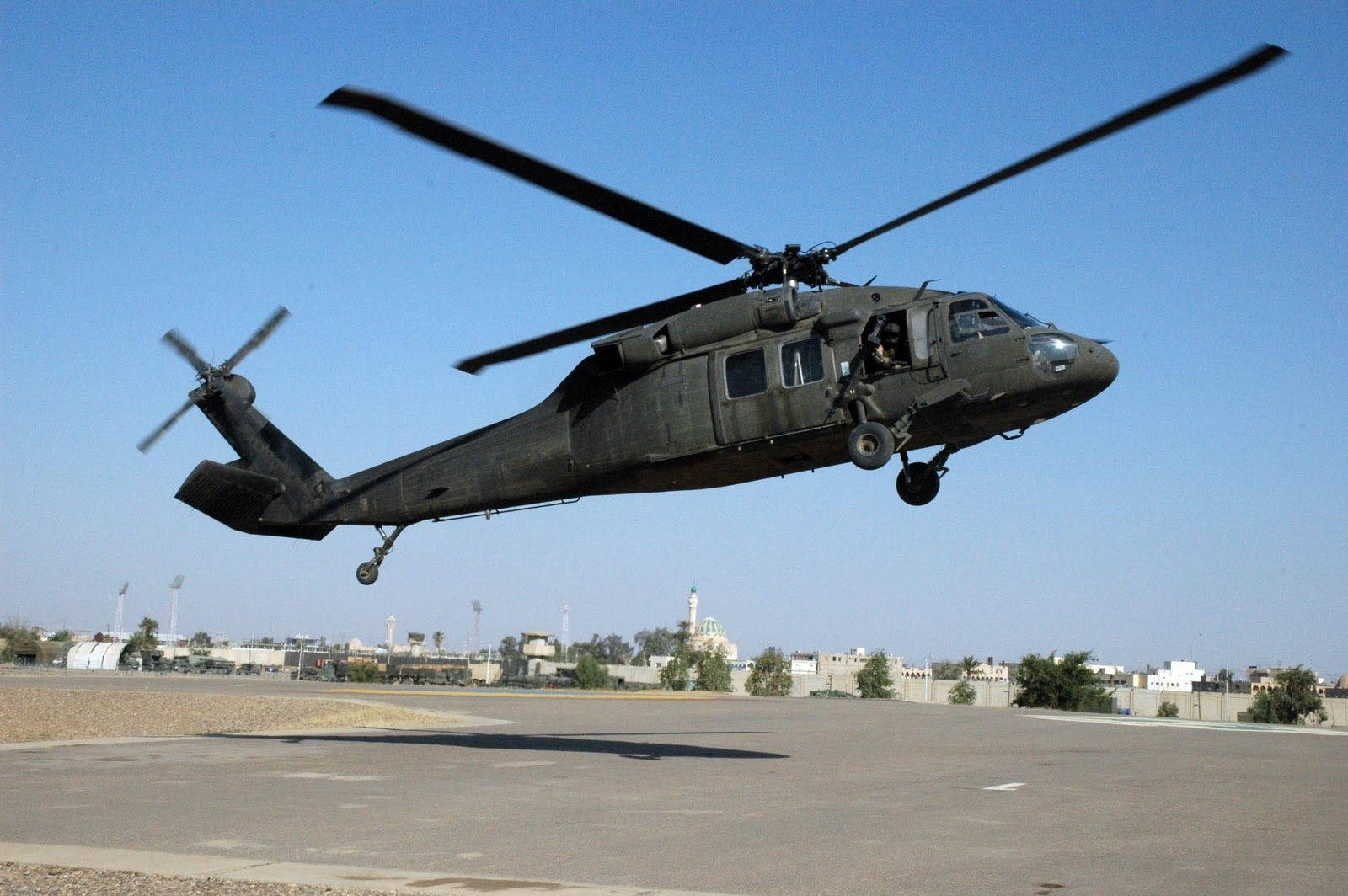 Black Hawk Helikopter 1600 X 1064 Wallpaper