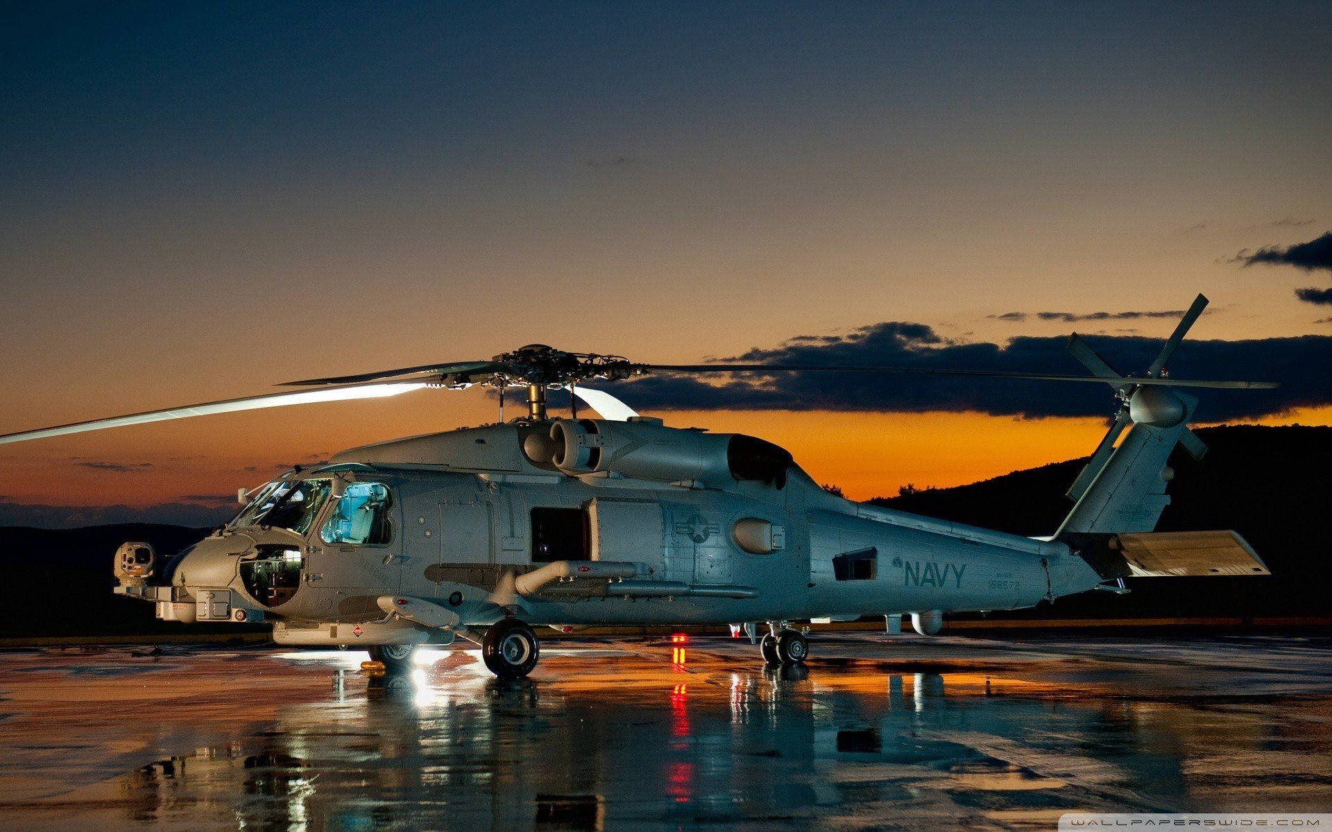 Helicópteroblack Hawk De Sikorsky De La Armada De Estados Unidos. Fondo de pantalla