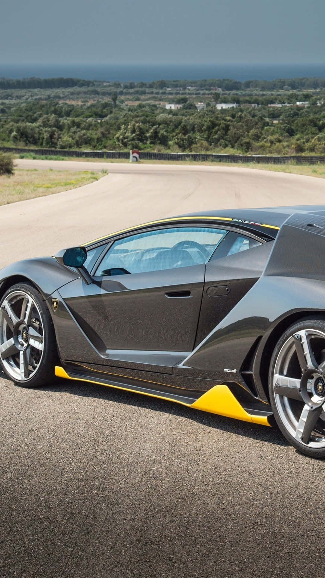 Profilolaterale Di Una Lamborghini Nera Sfondo