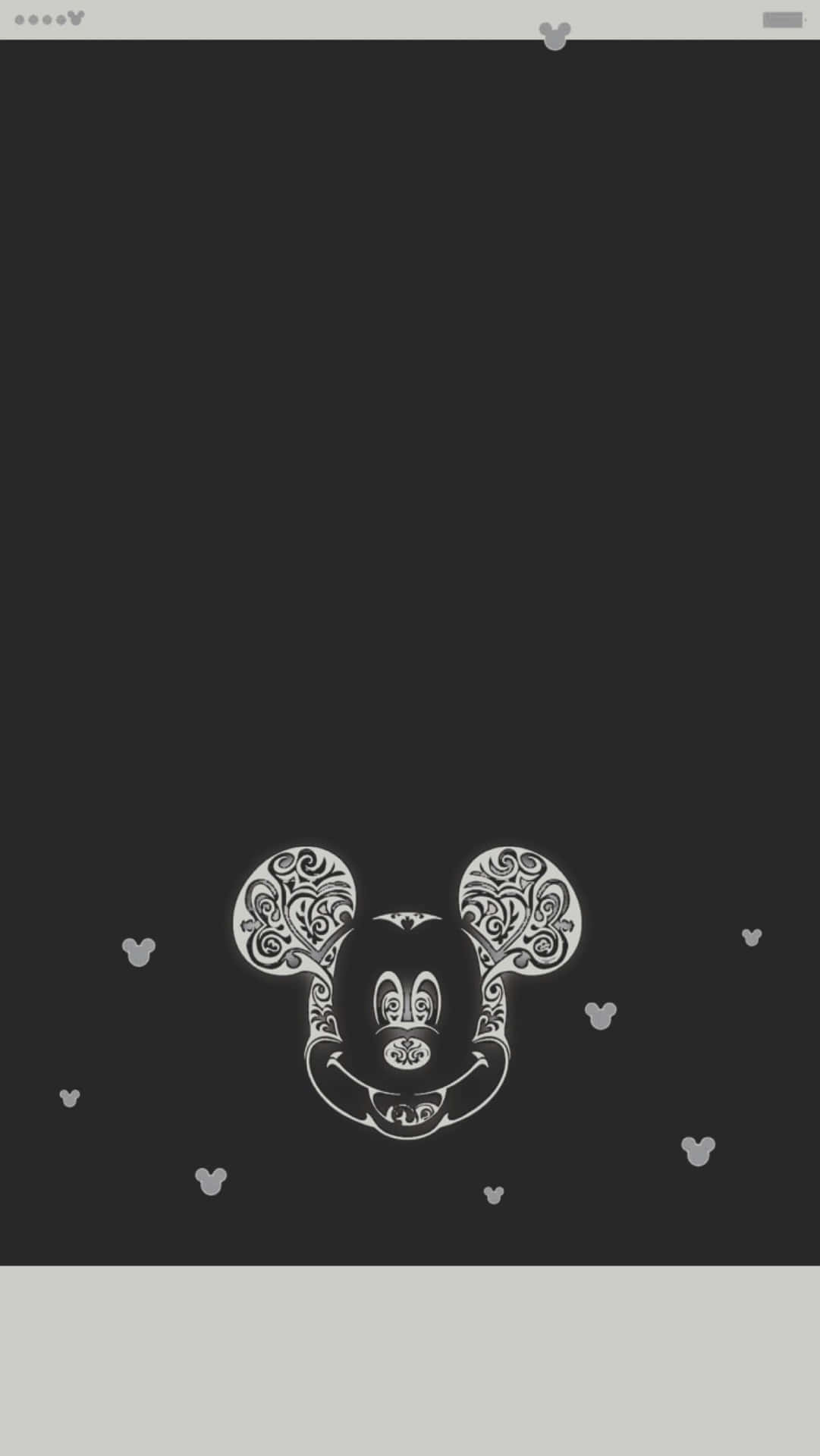 Et sort og hvidt billede af en mus med hjerter som øjne Wallpaper