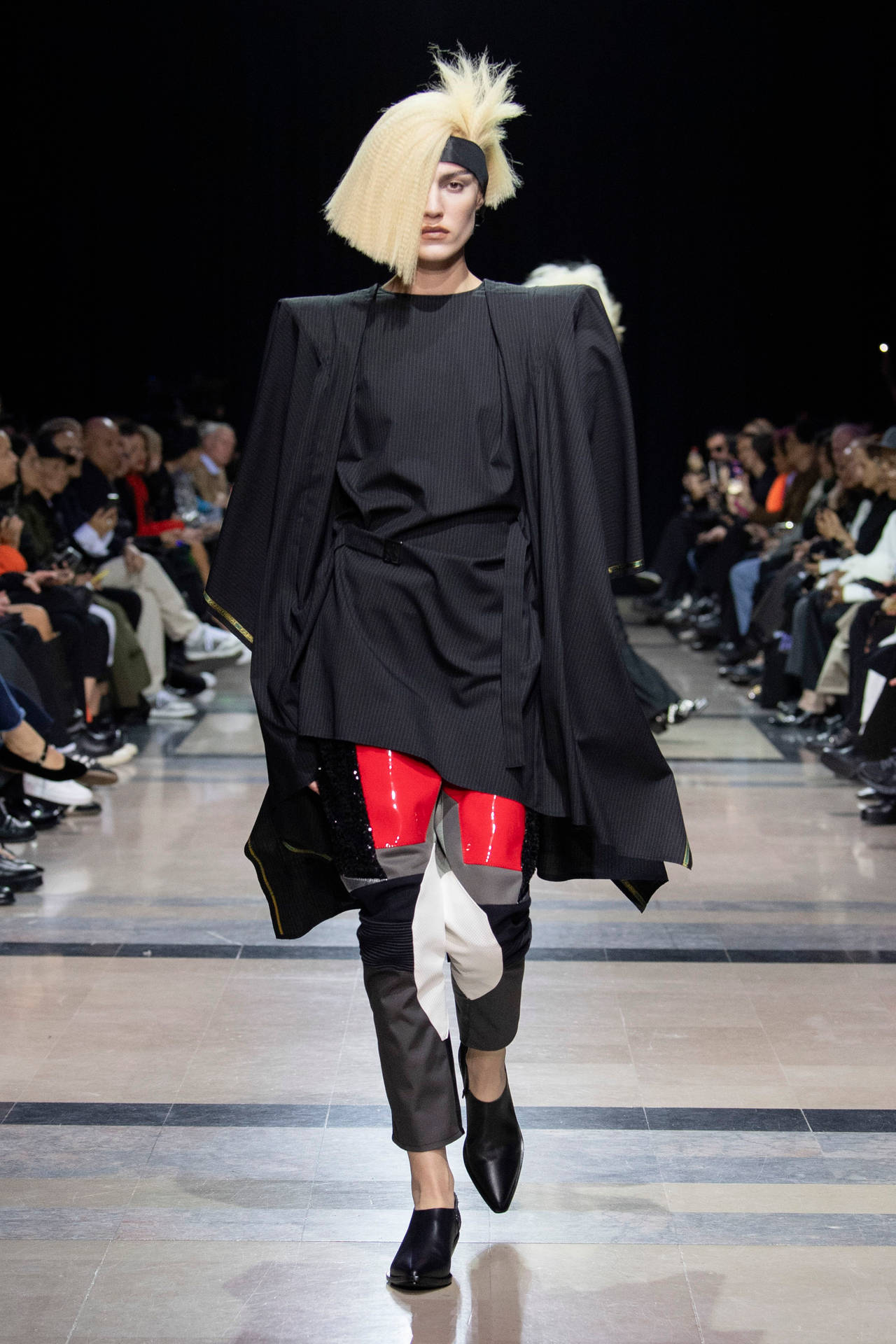 Black Outfit From Comme Des Garçons Background