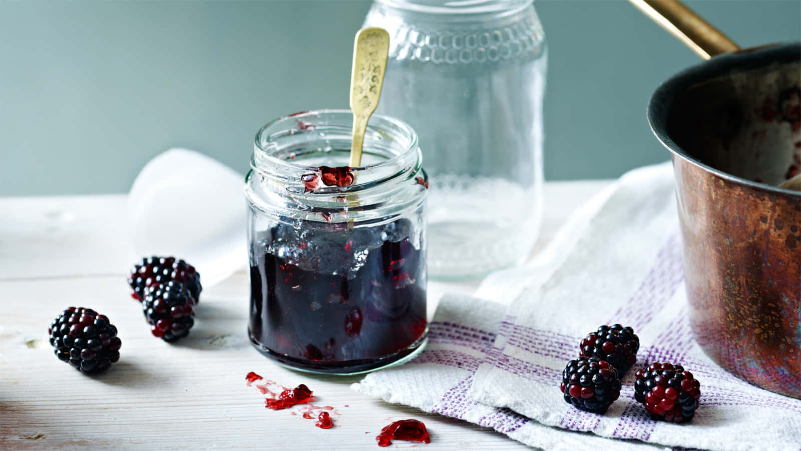 Get creative in the kitchen with homemade Blackberry Jam! Wallpaper